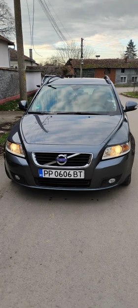 Volvo V50  - изображение 1