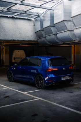 VW Golf R MK 7.5 AKRAPOVIC От Порше София, снимка 17