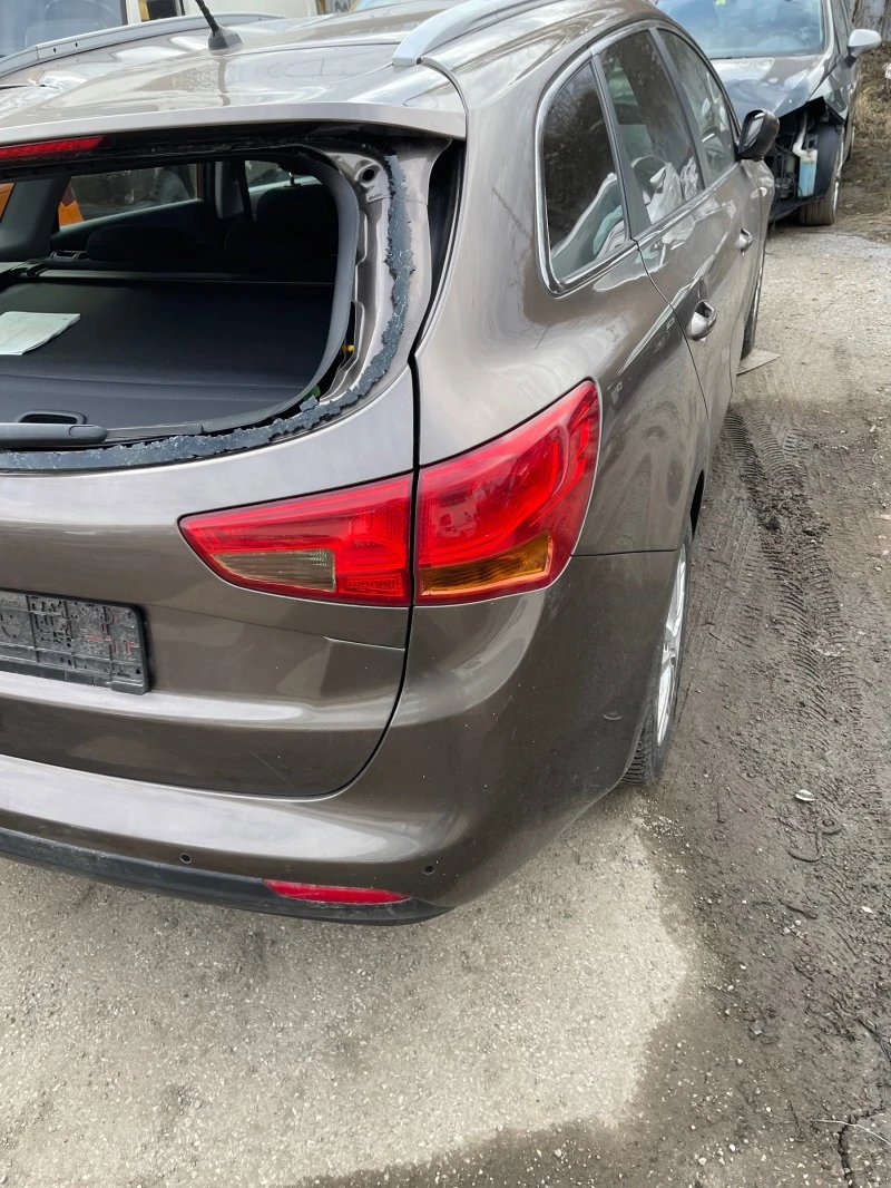 Kia Ceed, снимка 5 - Автомобили и джипове - 44125425