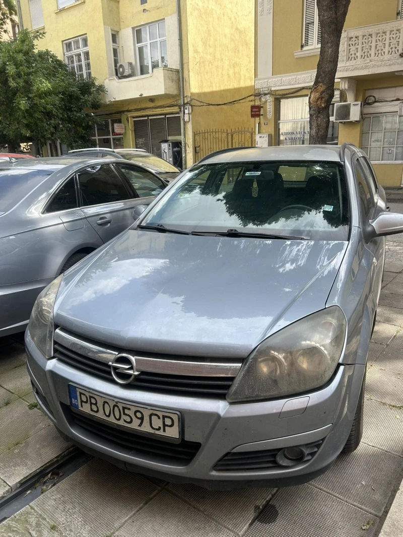 Opel Astra 1.7 CDTI, снимка 1 - Автомобили и джипове - 47489730