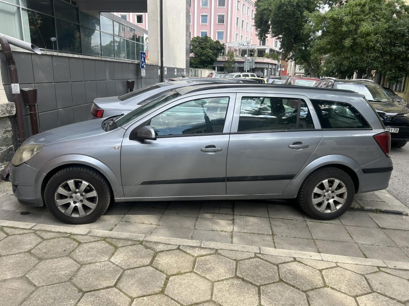 Opel Astra 1.7 CDTI, снимка 2 - Автомобили и джипове - 45957502