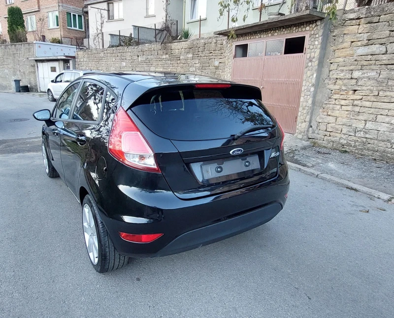 Ford Fiesta 1.2 бензин , снимка 7 - Автомобили и джипове - 47728950