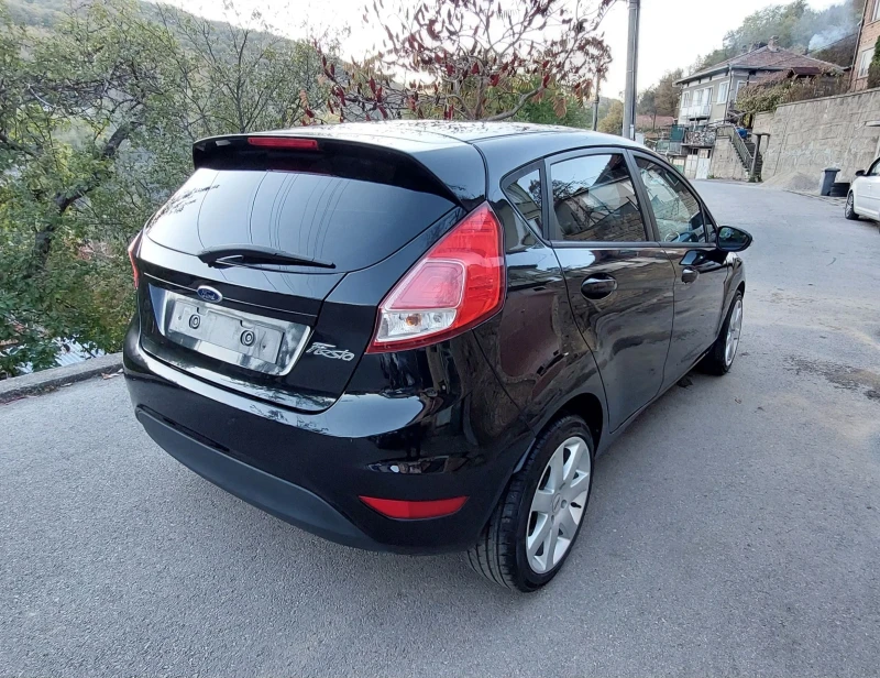 Ford Fiesta 1.2 бензин , снимка 5 - Автомобили и джипове - 47728950