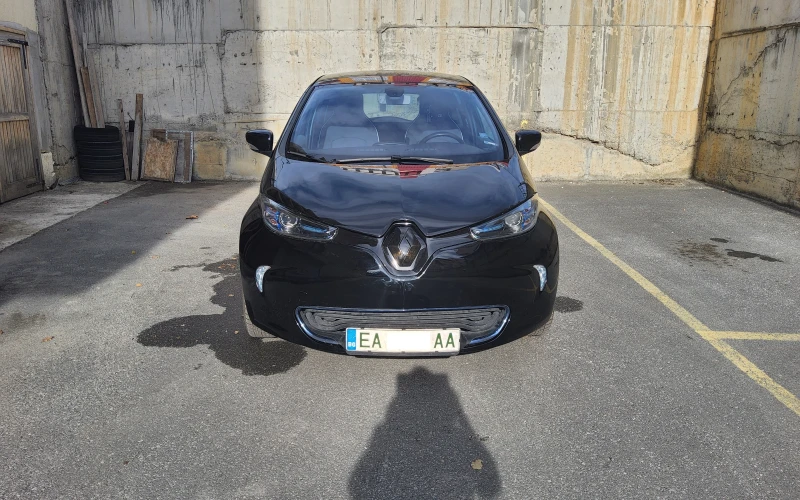 Renault Zoe, снимка 2 - Автомобили и джипове - 48100733