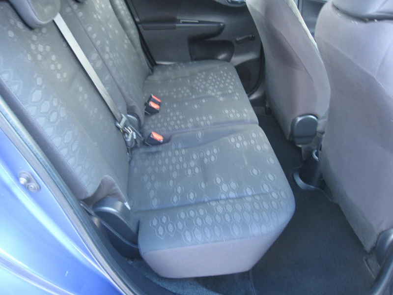 Subaru Trezia Автомат, 1, 4 D4D, снимка 12 - Автомобили и джипове - 51184010