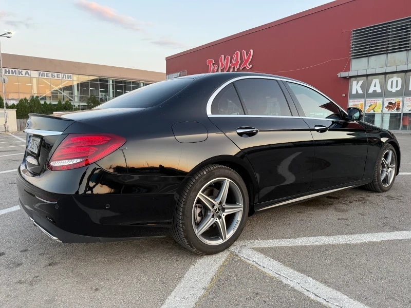Mercedes-Benz E 300 AMG пакет, снимка 5 - Автомобили и джипове - 52645867