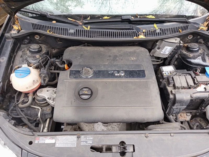 VW Polo CROSS, снимка 11 - Автомобили и джипове - 52634193