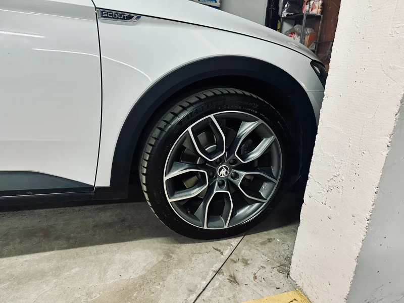 Skoda Superb SCOUT, снимка 7 - Автомобили и джипове - 52657267