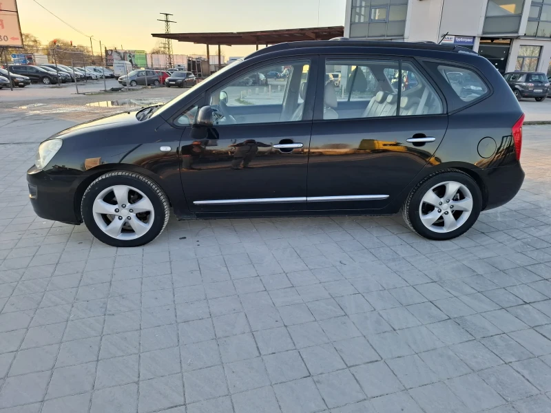 Kia Carens, снимка 3 - Автомобили и джипове - 52772497