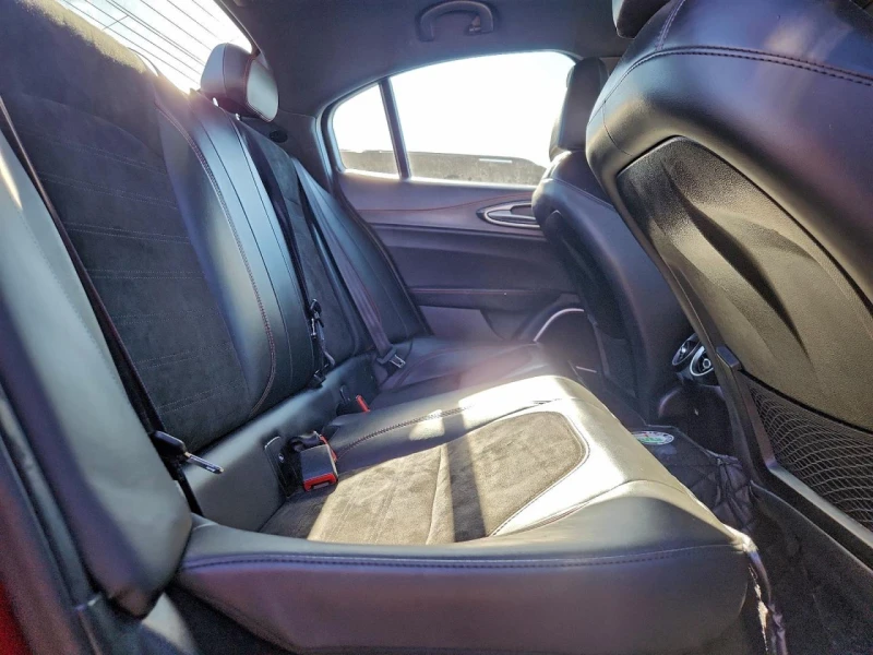 Alfa Romeo Giulia QUADRIFOGLIO 2.9L V6 505кс, снимка 10 - Автомобили и джипове - 53034584