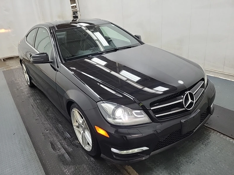 Mercedes-Benz C 350 * * CARFAX * * АВТО КРЕДИТ * * , снимка 3 - Автомобили и джипове - 53234020
