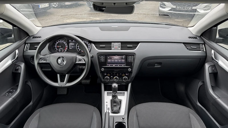 Skoda Octavia 2.0 TDI 4x4 Automatic, снимка 7 - Автомобили и джипове - 53274942