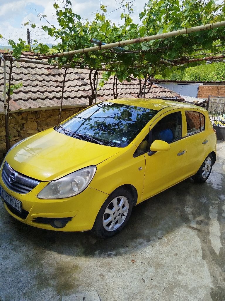 Opel Corsa, снимка 1 - Автомобили и джипове - 45931223