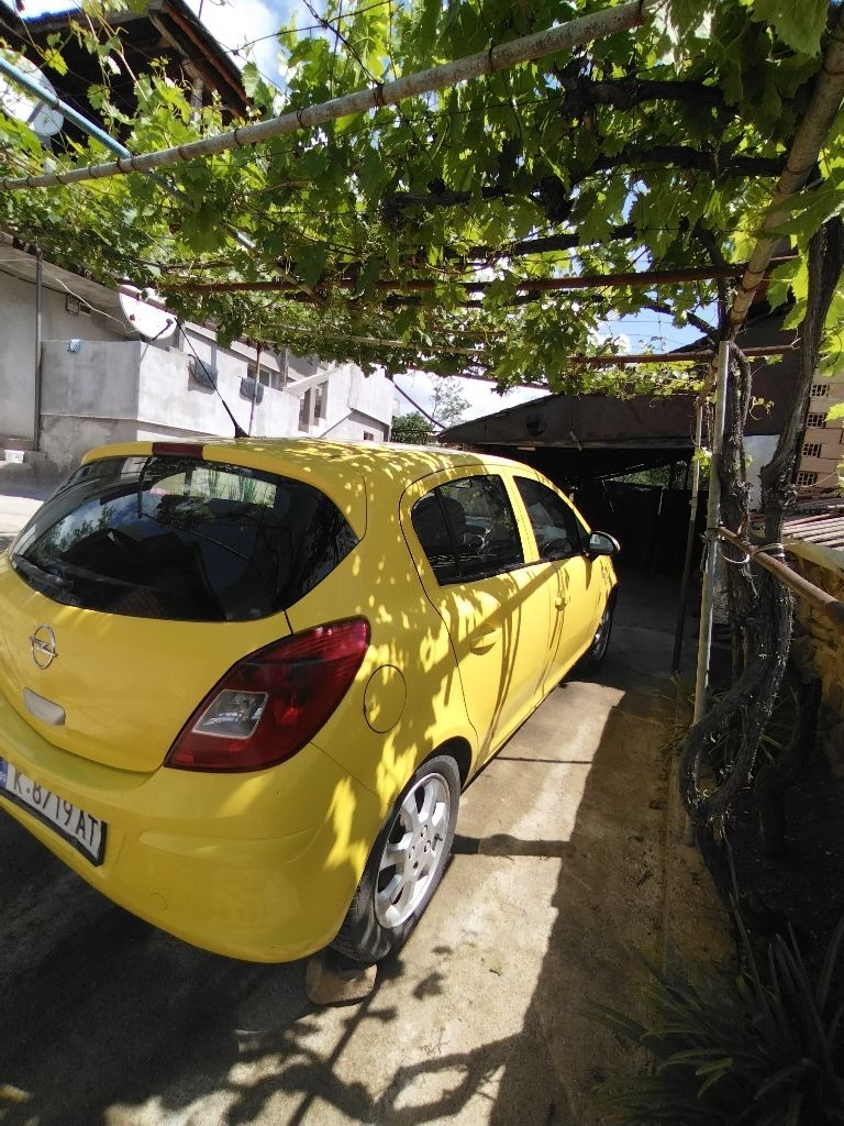 Opel Corsa, снимка 4 - Автомобили и джипове - 45931223