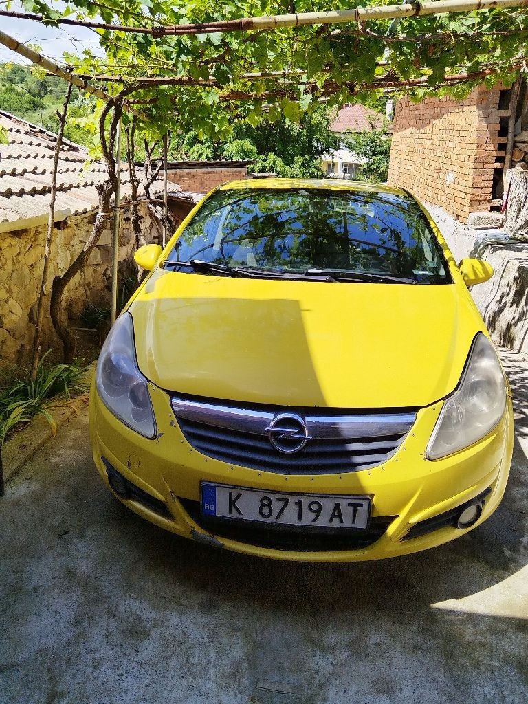 Opel Corsa, снимка 2 - Автомобили и джипове - 45931223