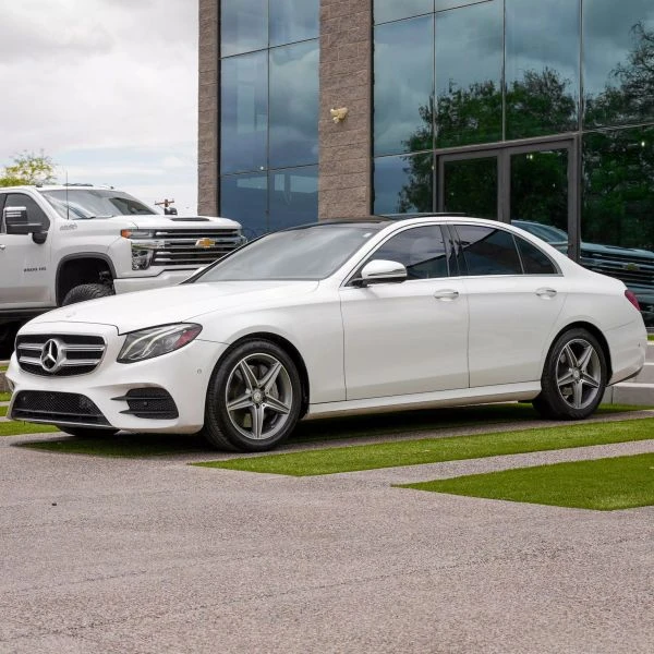 Mercedes-Benz E 300 AMG* PACK* BURMESTER* ПОДГРЕВ* МЪРТВА* ТОЧКА* КАМЕ - изображение 5