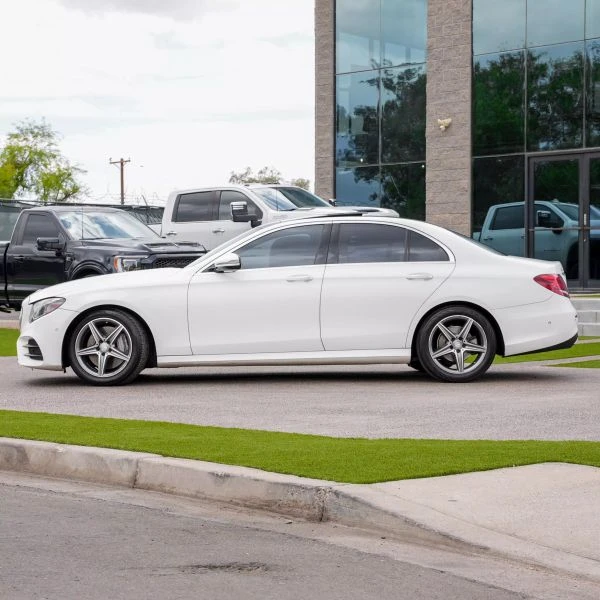 Mercedes-Benz E 300 AMG* PACK* BURMESTER* ПОДГРЕВ* МЪРТВА* ТОЧКА* КАМЕ - изображение 7