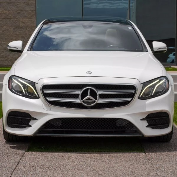 Mercedes-Benz E 300 AMG* PACK* BURMESTER* ПОДГРЕВ* МЪРТВА* ТОЧКА* КАМЕ - изображение 8