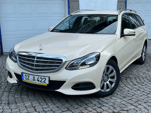Mercedes-Benz E 200 2.2 CDI - изображение 3