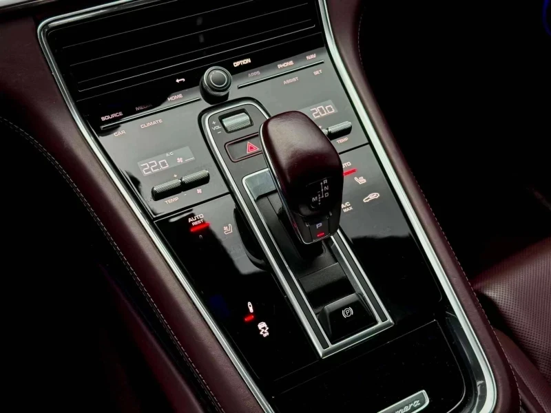 Porsche Panamera, снимка 11 - Автомобили и джипове - 55995075