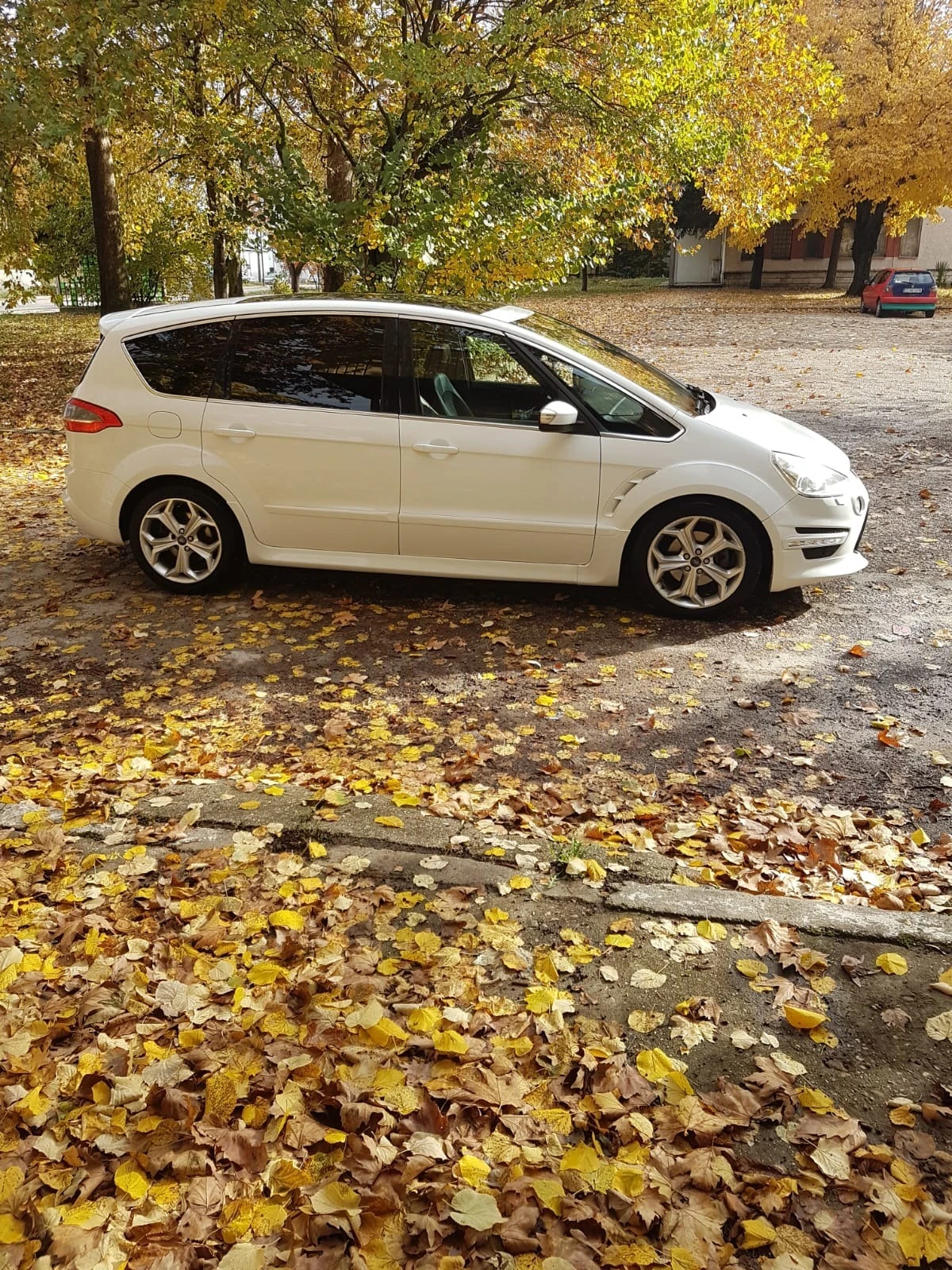 Ford S-Max TITANIUM-S - изображение 5