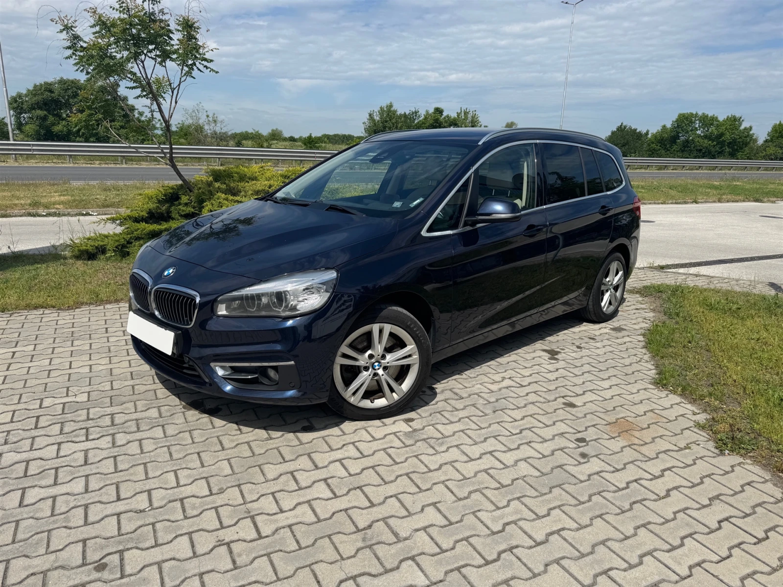 BMW 220 d xDrive Gran Tourer | Mobile.bg   1