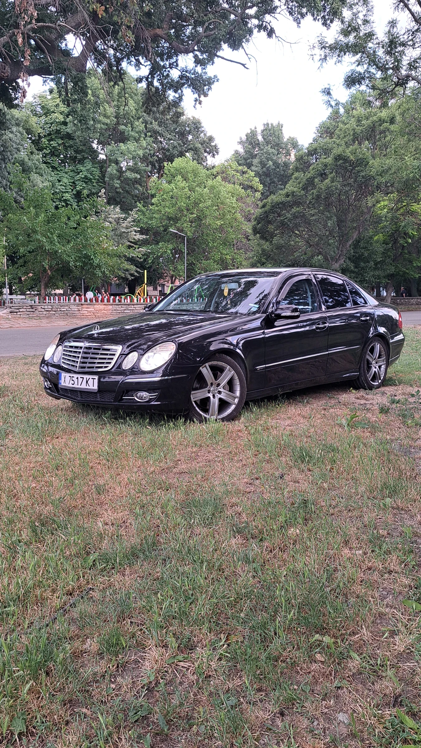 Mercedes-Benz E 320  - изображение 3