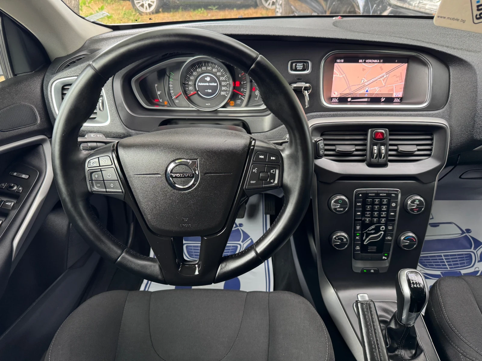 Volvo V40 Cross Country Уникално Запазен Автомобил!! 2.0Diesel - изображение 10