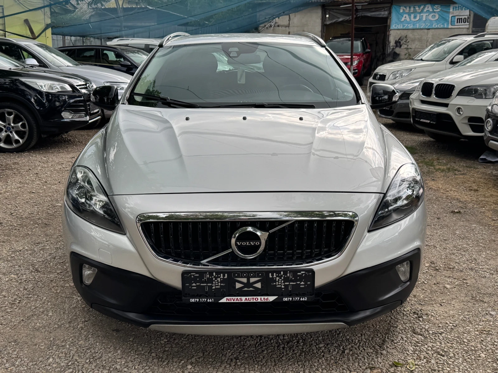 Volvo V40 Cross Country Уникално Запазен Автомобил!! 2.0Diesel - изображение 3