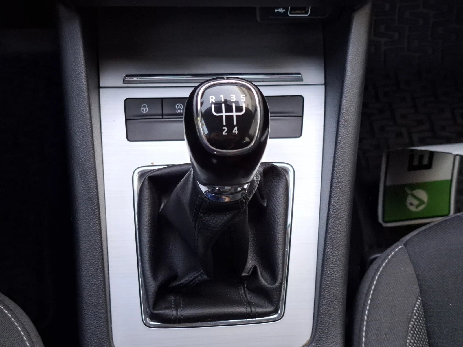 Skoda Octavia 1.6 TDI / N1 - изображение 9