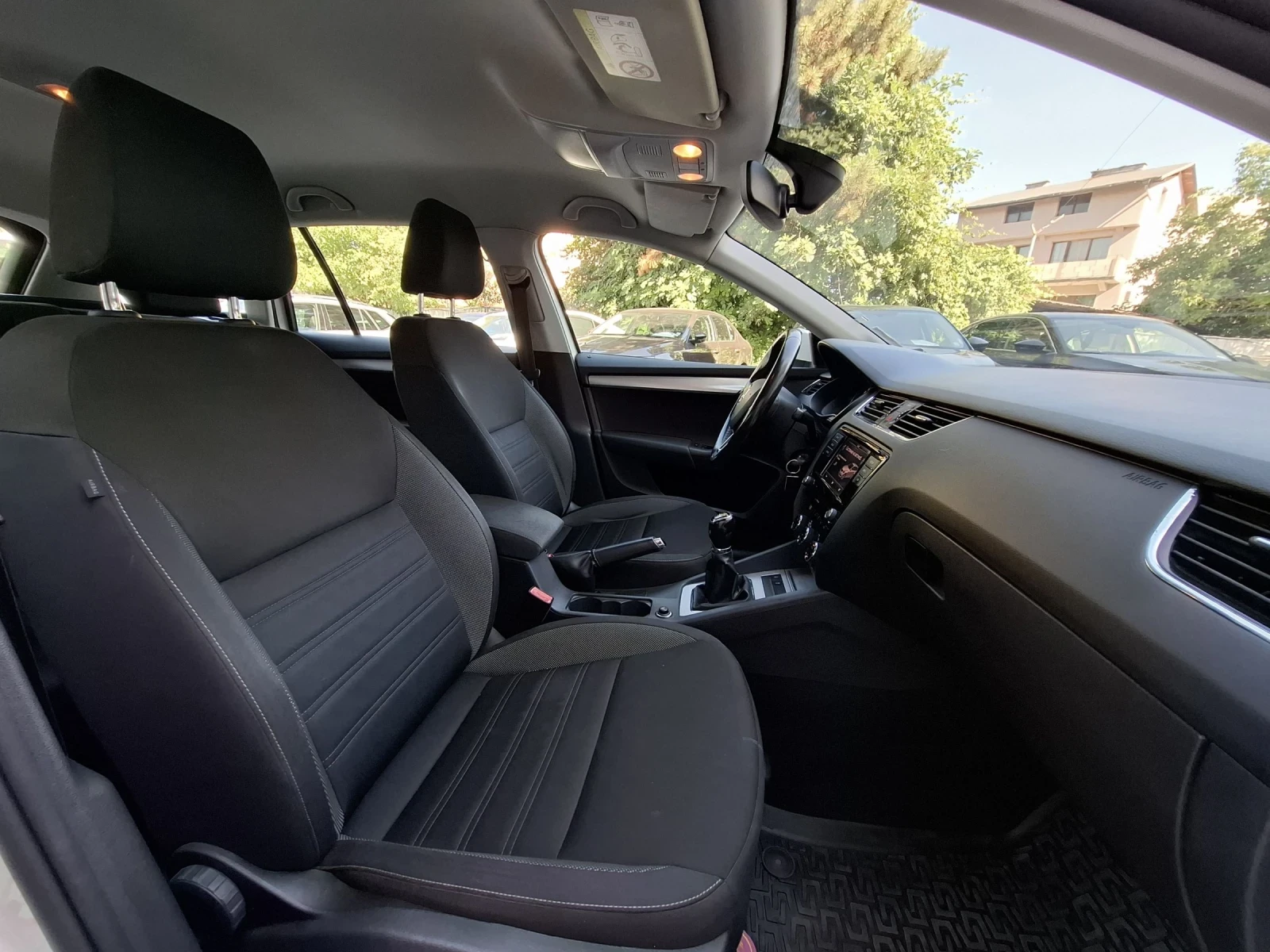Skoda Octavia 1.6 TDI / N1 - изображение 10