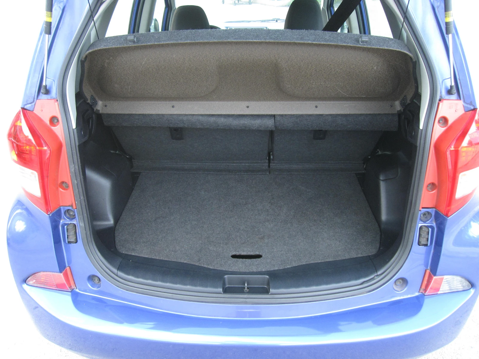 Subaru Trezia Автомат, 1, 4 D4D - изображение 5