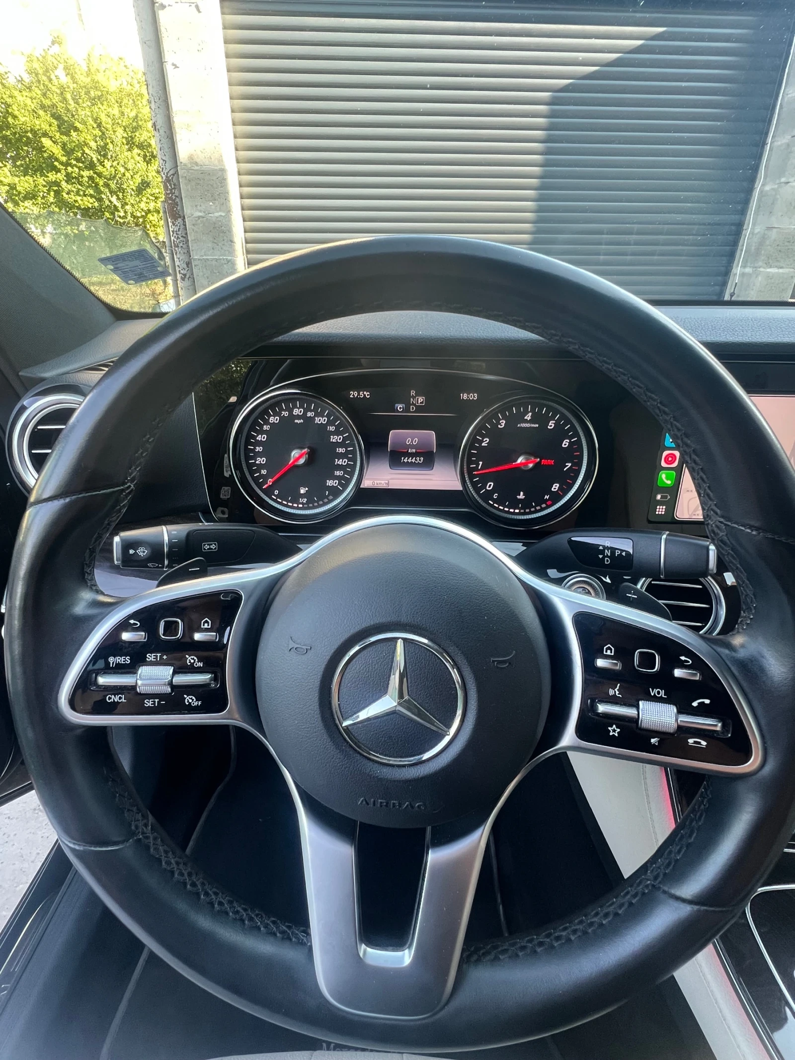 Mercedes-Benz E 300  - изображение 10