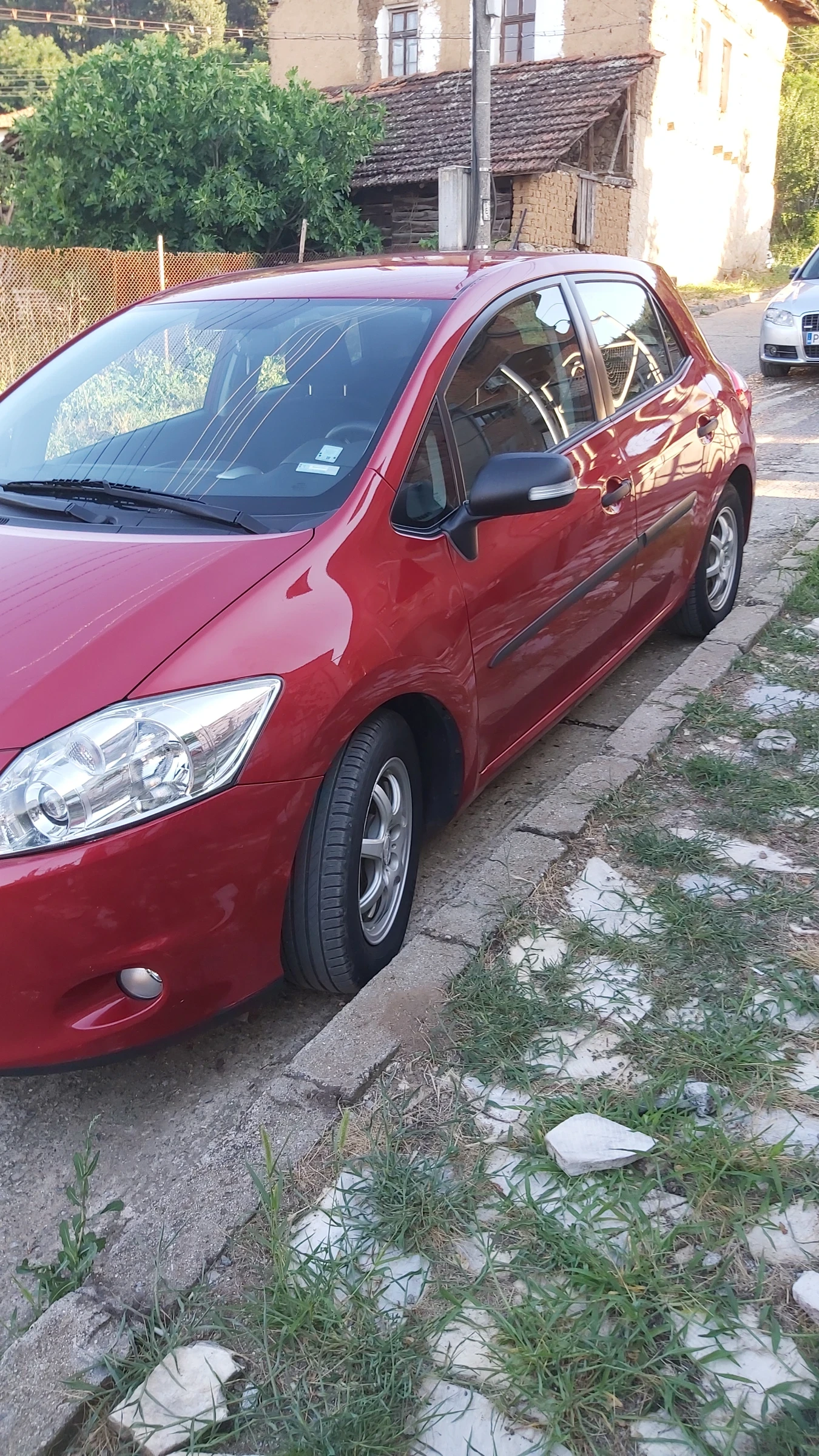 Toyota Auris Фейслифт - изображение 3