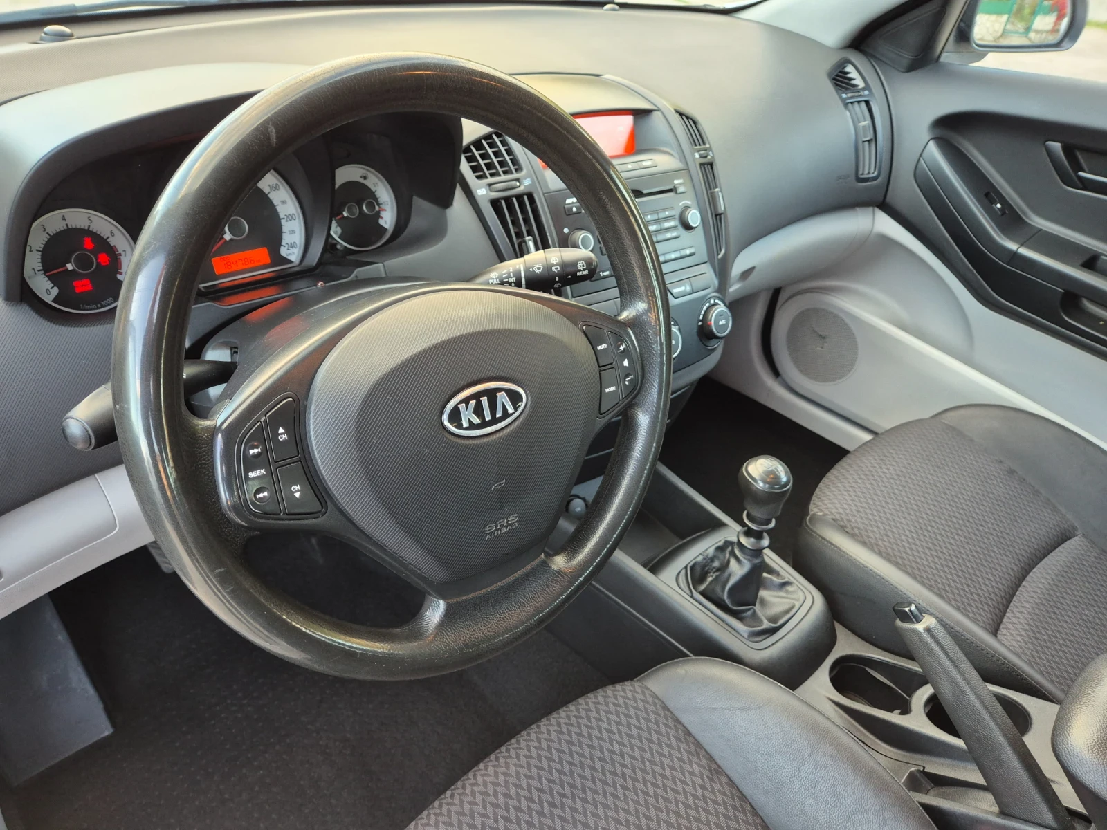 Kia Ceed 1.4 Газ! - изображение 9