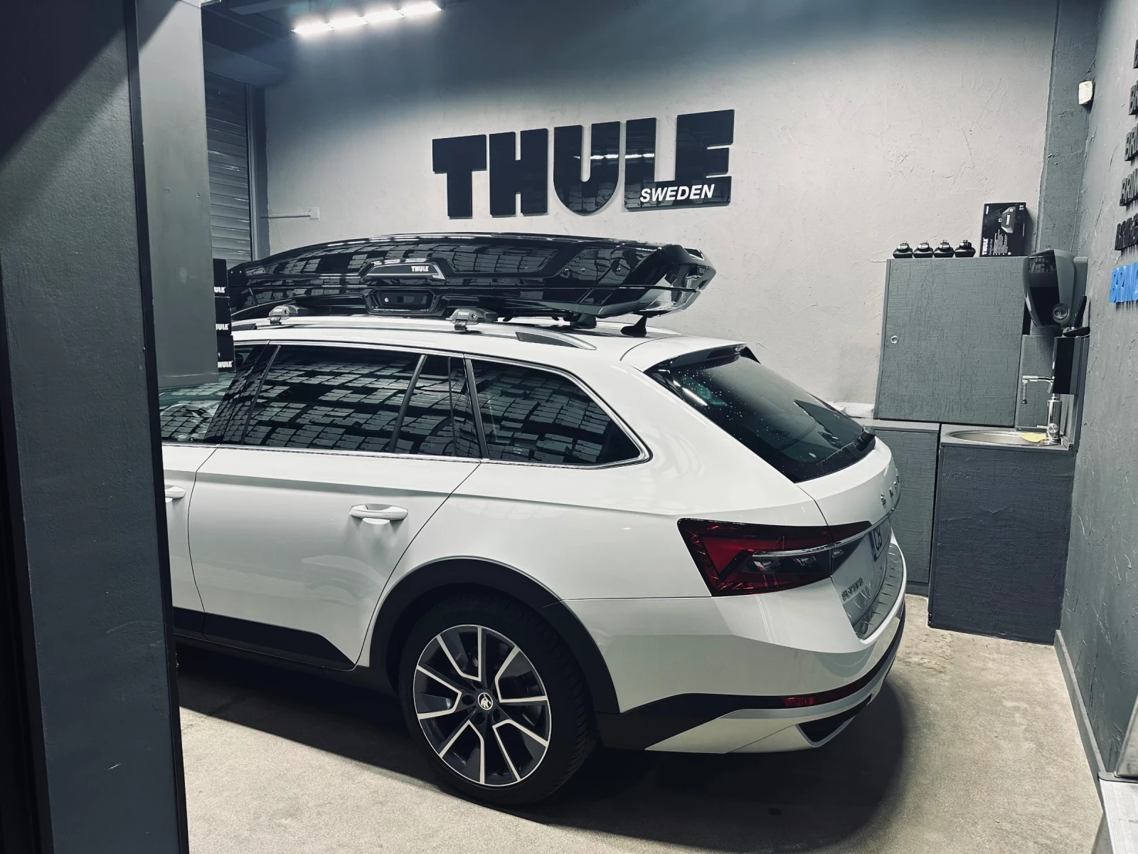 Skoda Superb SCOUT - изображение 3