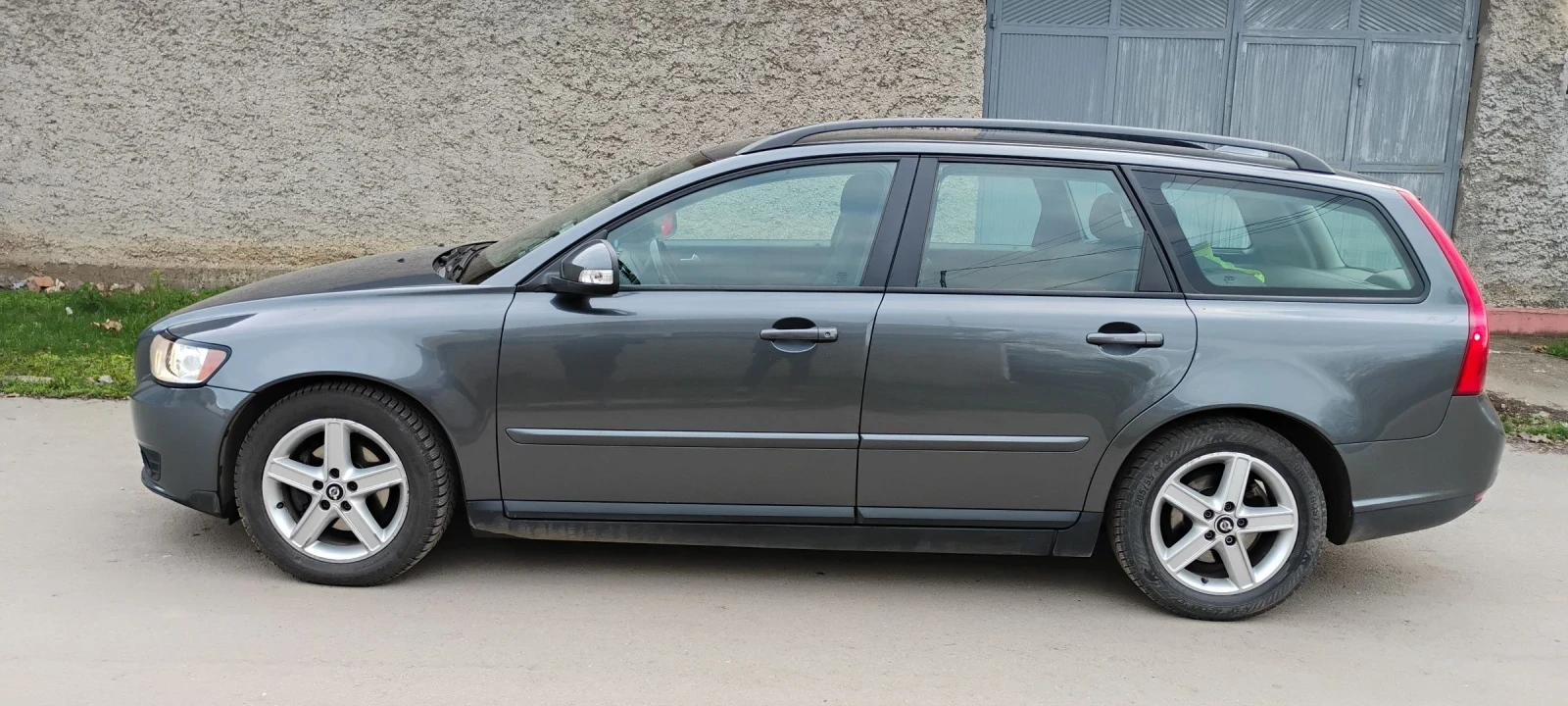 Volvo V50  - изображение 2