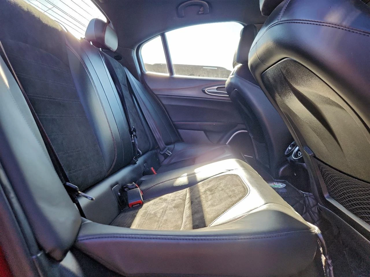 Alfa Romeo Giulia QUADRIFOGLIO 2.9L V6 505кс - изображение 10