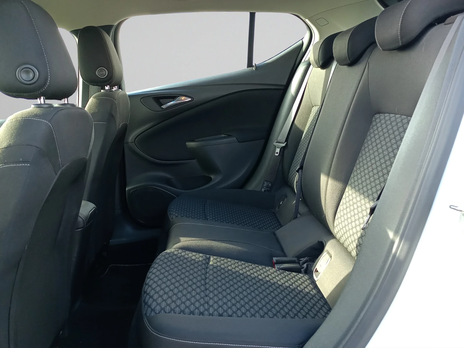 Opel Astra K 1.6 TDCi / 110 HP EURO6 | Mobile.bg � ����������� 11