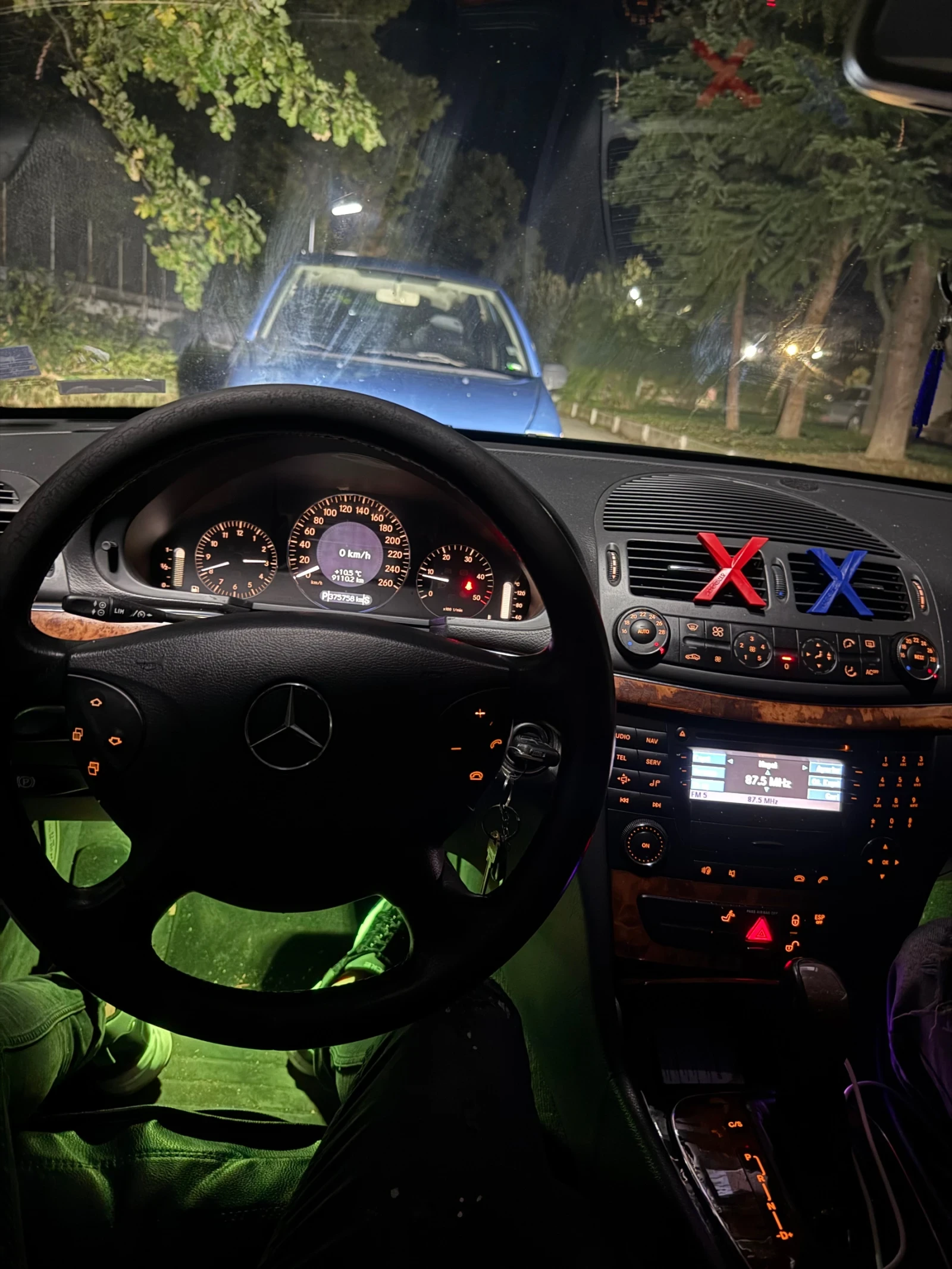 Mercedes-Benz E 220  - изображение 6