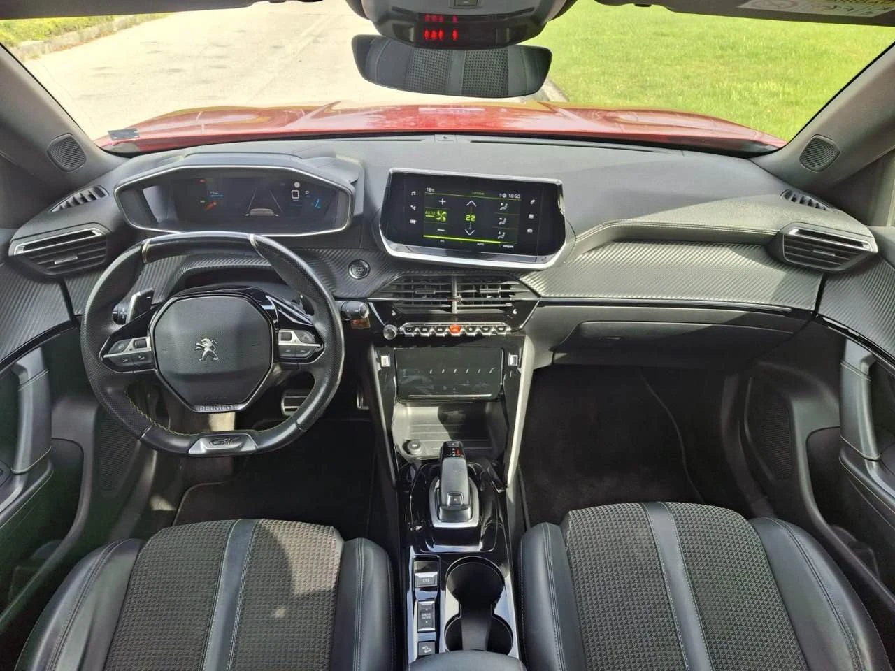 Peugeot 2008 GT Line, снимка 12 - Автомобили и джипове - 54218287