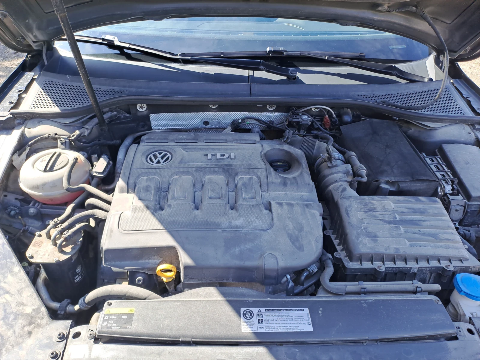 VW Passat 8.5, снимка 16 - Автомобили и джипове - 54301609