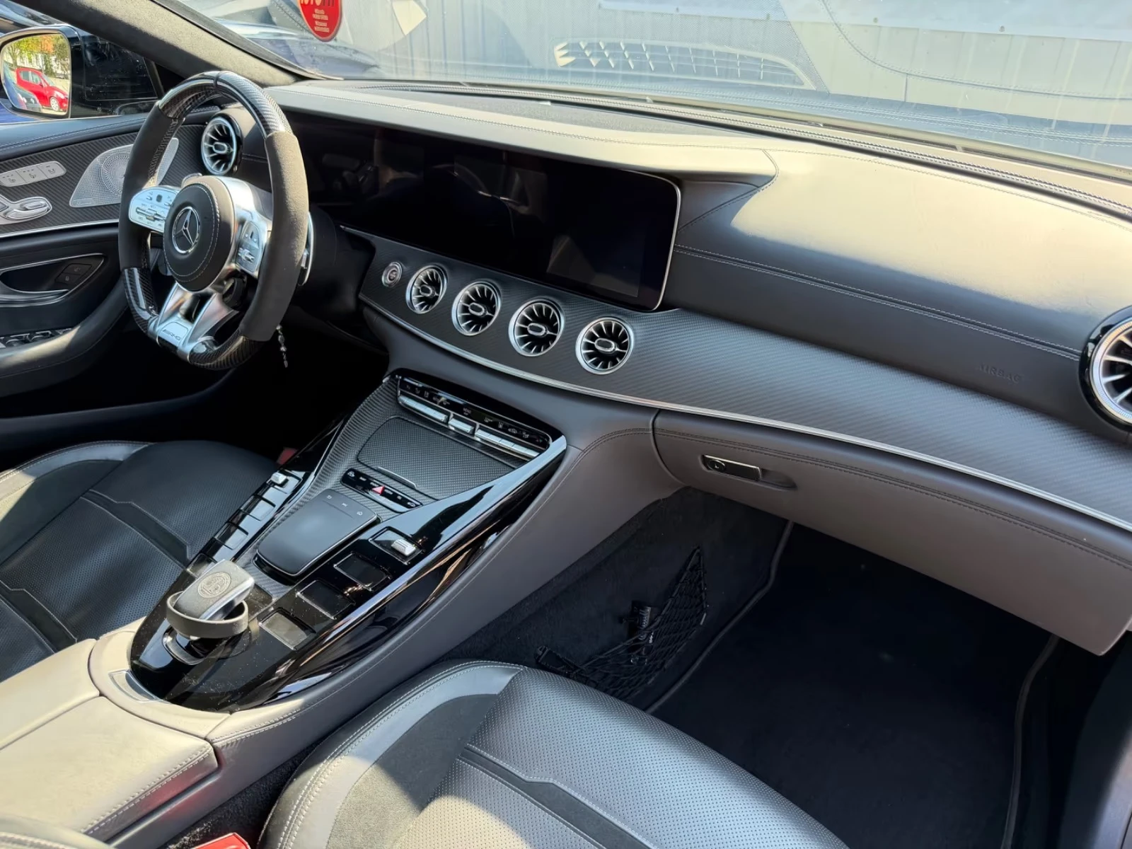 Mercedes-Benz AMG GT 63* НАПА* ДИСТРОНИК* , снимка 6 - Автомобили и джипове - 54654397