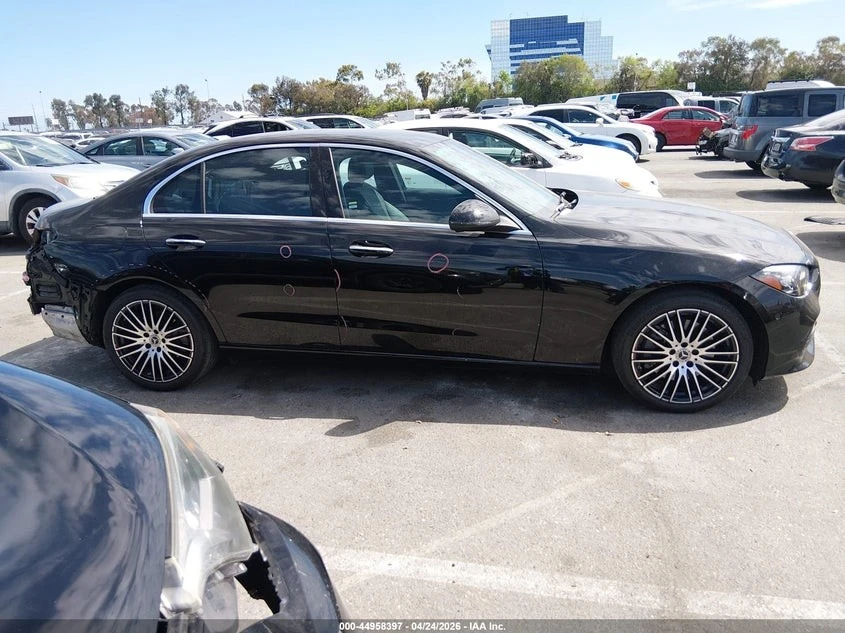 Mercedes-Benz C 300 4MATIC* КОЖА* ПОДГРЕВ* ОБДУХВ* BURMASTER* PANO* 36, снимка 14 - Автомобили и джипове - 54988575