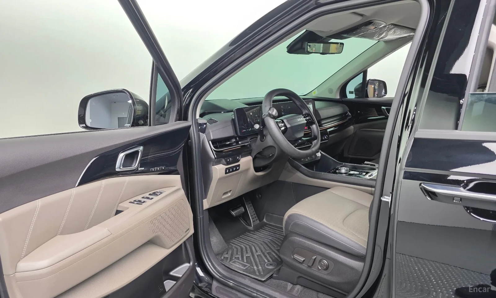 Kia Carnival NOV* UNIKAT* 3000KM!!!, снимка 12 - Автомобили и джипове - 55184357