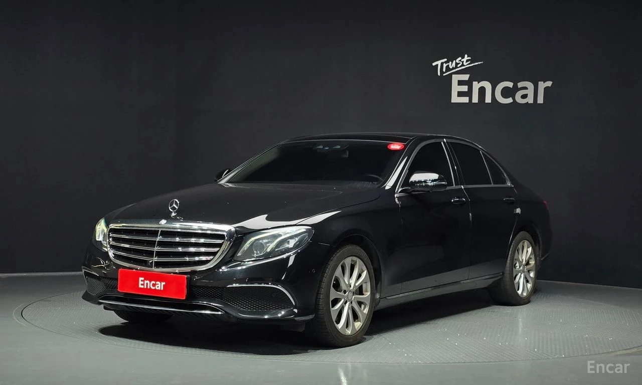 Mercedes-Benz E 300 ДИГИТАЛНО* ТАБЛО* ХЕДЪП* 360КАМЕРА* LANE* ASSIST* 