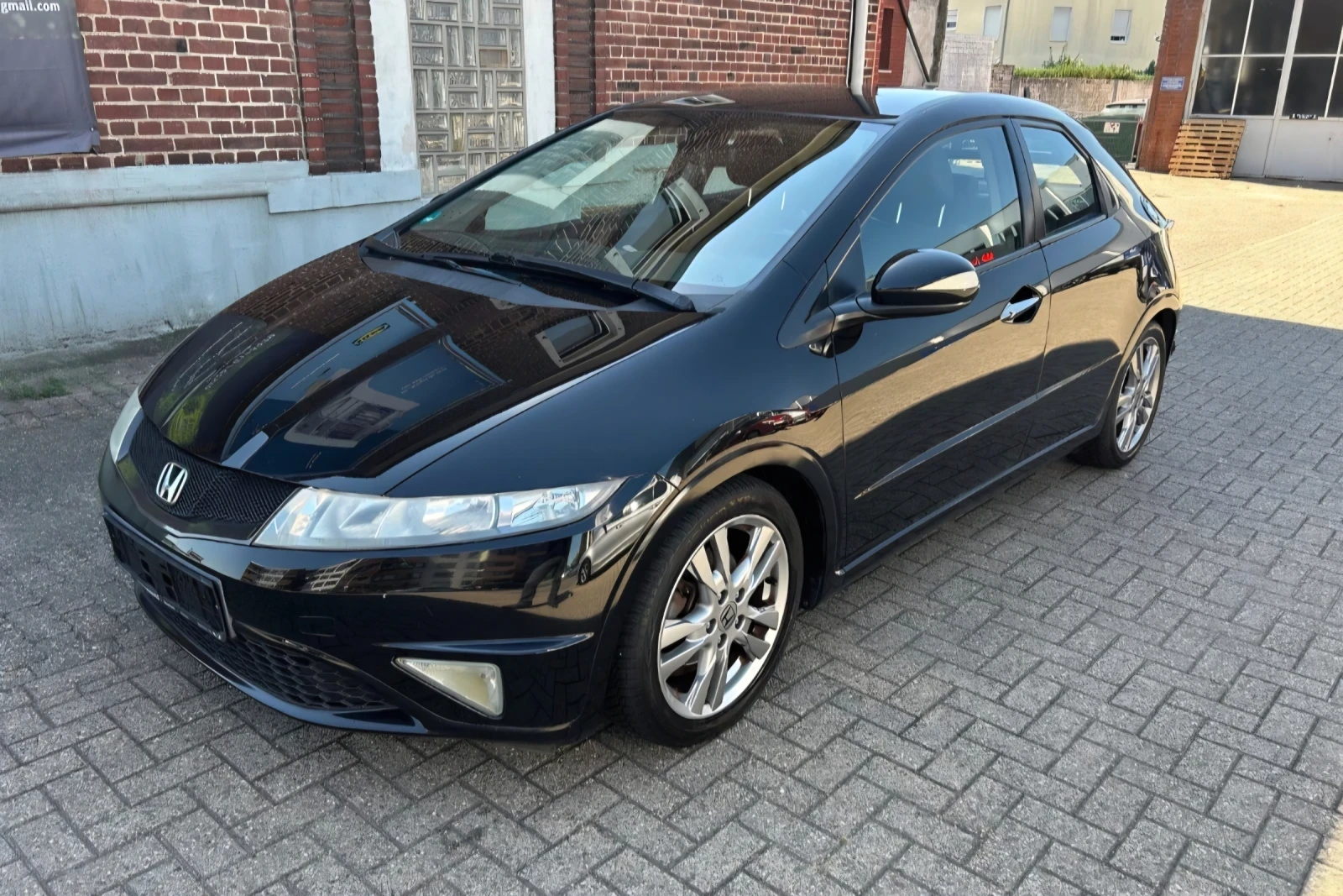 Honda Civic 1, 8* 140* АC* PDC* КОЖА* TUV* LPG