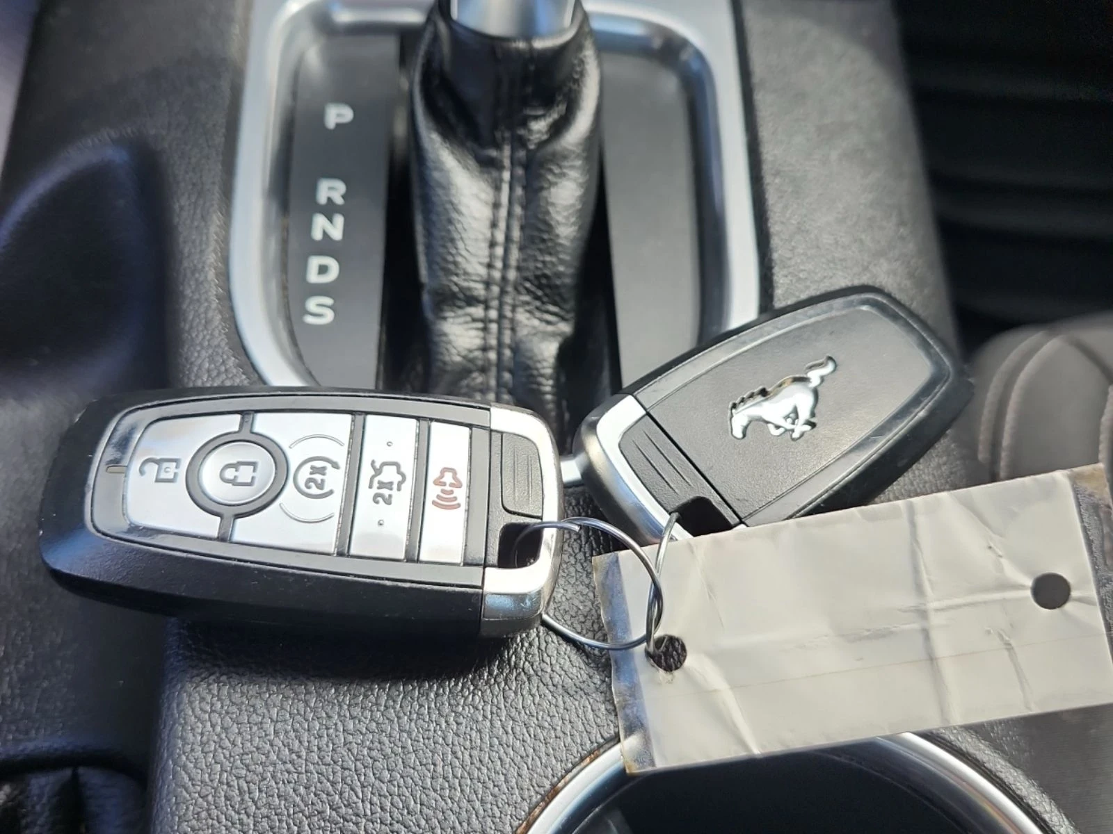 Ford Mustang GT* Grabber Lime* Back cam* Keyles* Keyless Go* По, снимка 10 - Автомобили и джипове - 56072885