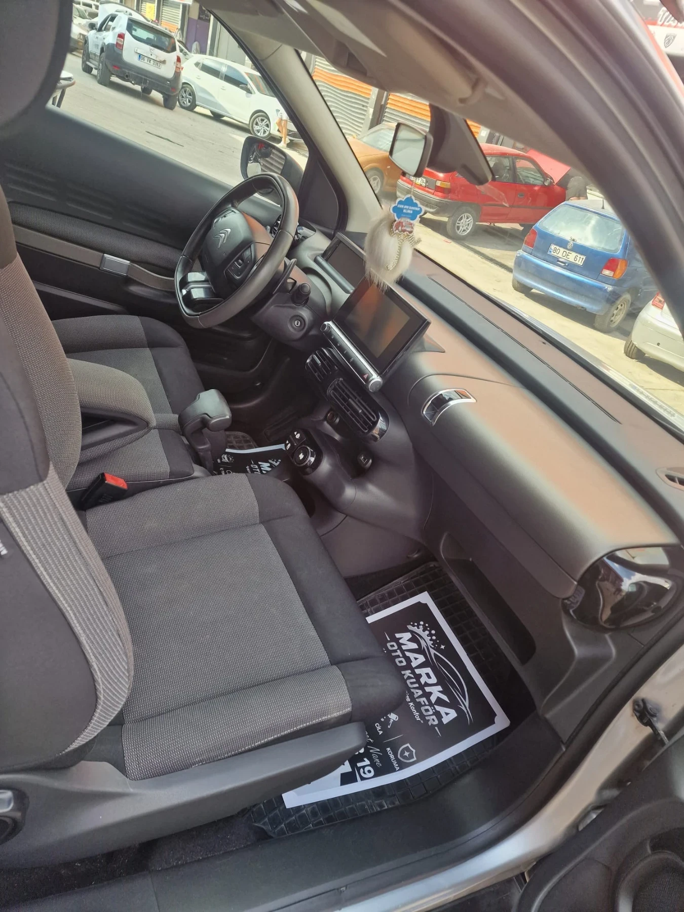Citroen C4 Cactus, снимка 4 - Автомобили и джипове - 56172108