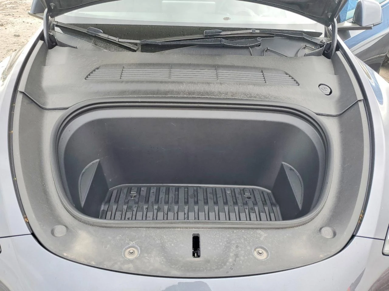 Tesla Model Y, снимка 12 - Автомобили и джипове - 56376307